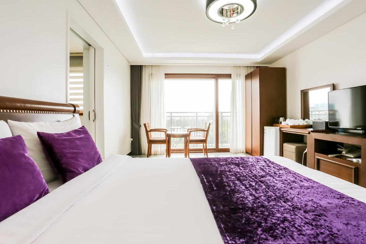 The Seri Resort Seogwipo Extérieur photo