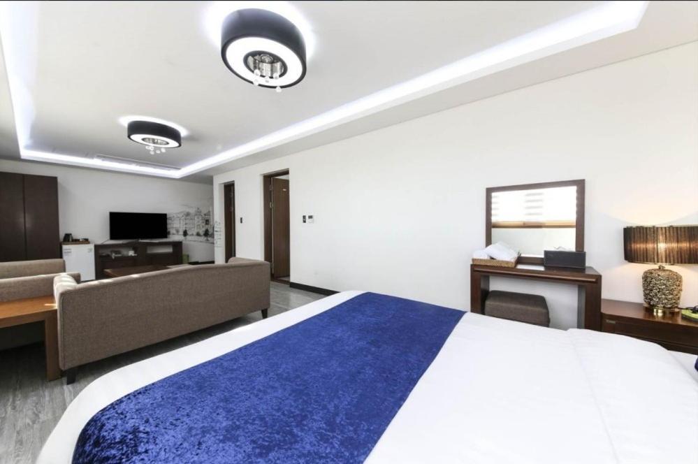 The Seri Resort Seogwipo Extérieur photo