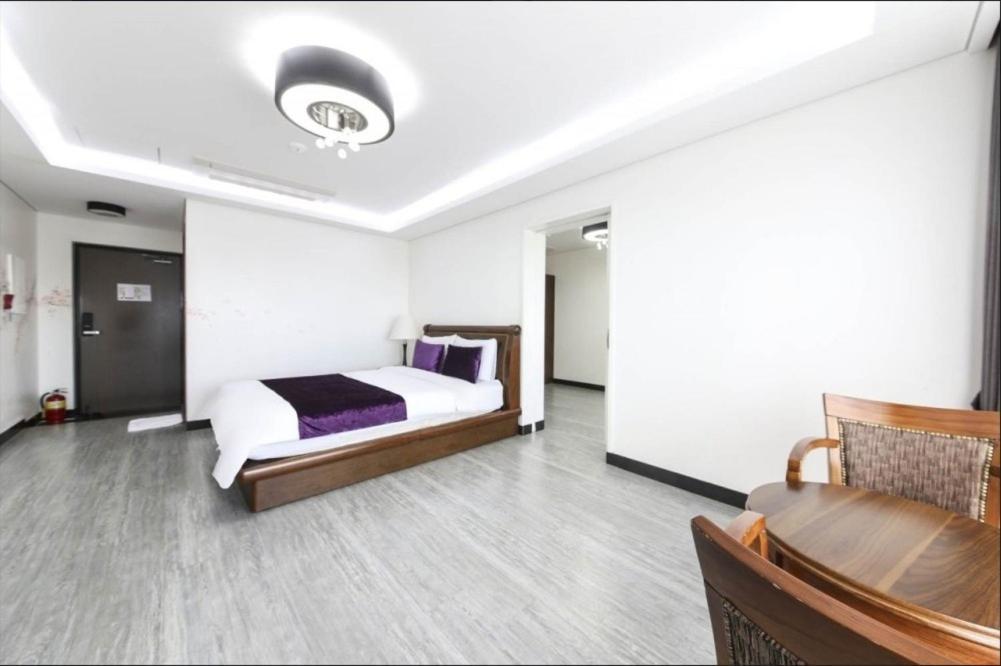 The Seri Resort Seogwipo Extérieur photo