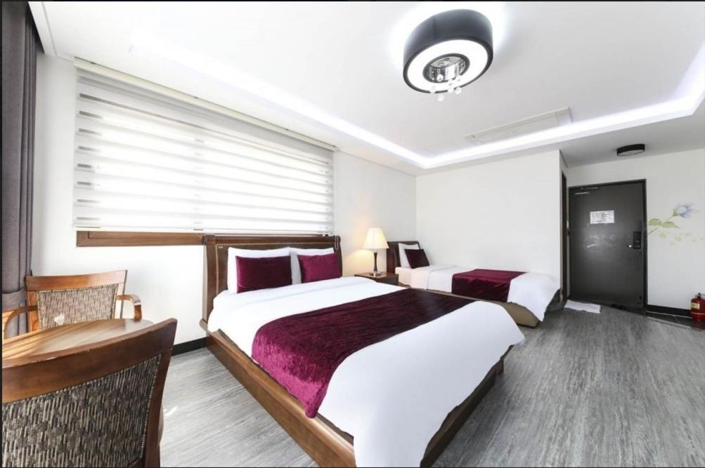 The Seri Resort Seogwipo Extérieur photo